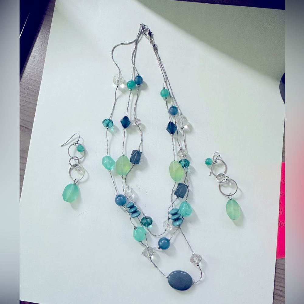 Beautiful three strand necklace and earrings set